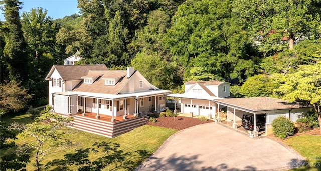 view of front of property featuring covered porch