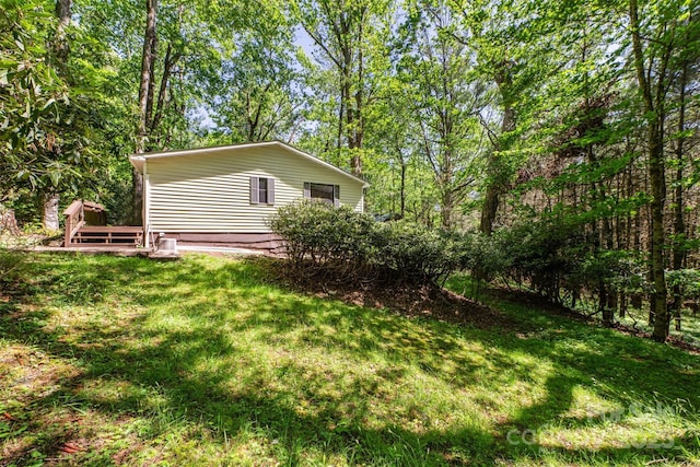492 Laurelwood Ln Unit 33, Boone, NC 28607 - view of grassy yard with a wooden deck