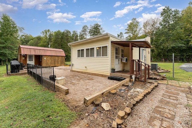 exterior space with a lawn