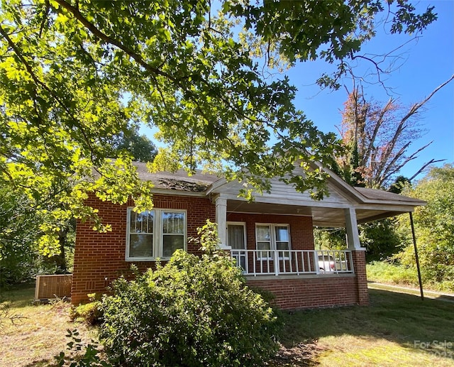 view of front of house featuring covered porch