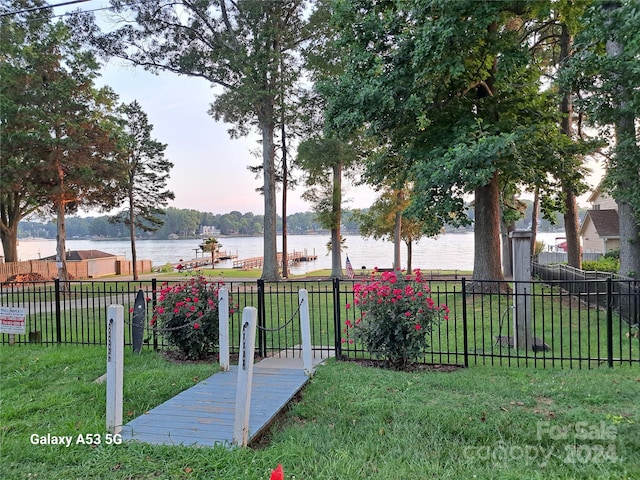 Listing photo 3 for 21017 Entrada Dr Unit 131, Cornelius NC 28031