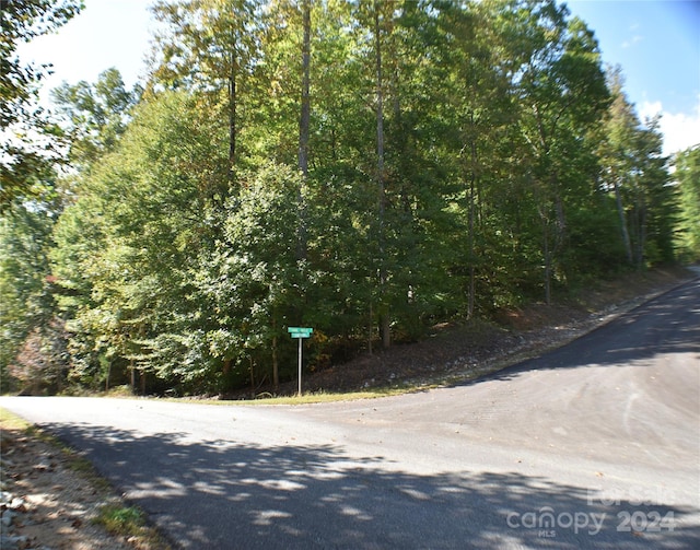 Listing photo 2 for 000 Trail Ridge Dr, Marion NC 28752