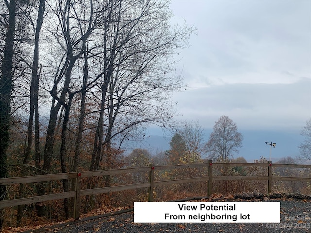 Listing photo 3 for LOT4 Hawks Ln, Spruce Pine NC 28777