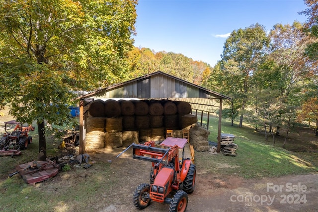 view of shed / structure