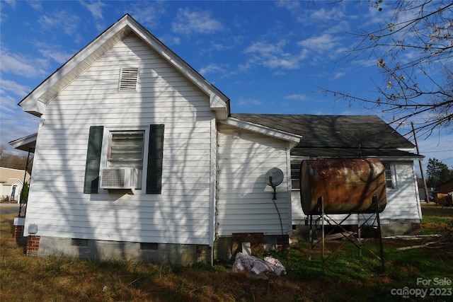 view of home's exterior