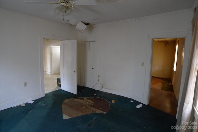 spare room featuring ceiling fan