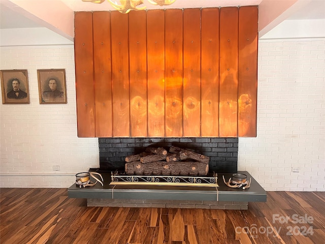 room details with dark wood-type flooring