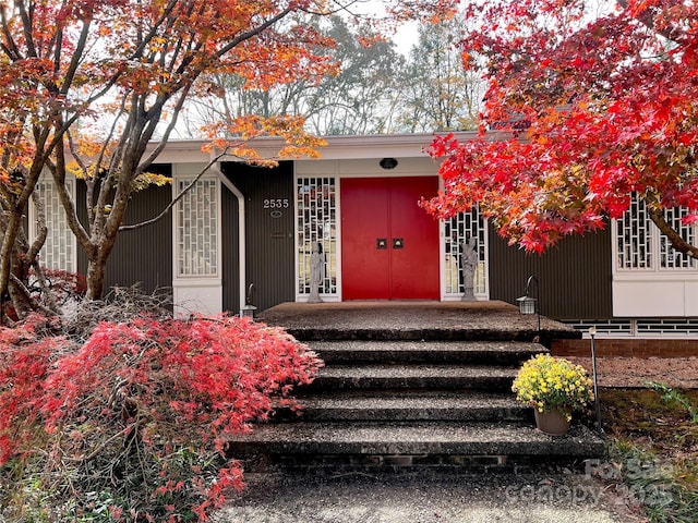 view of entrance to property