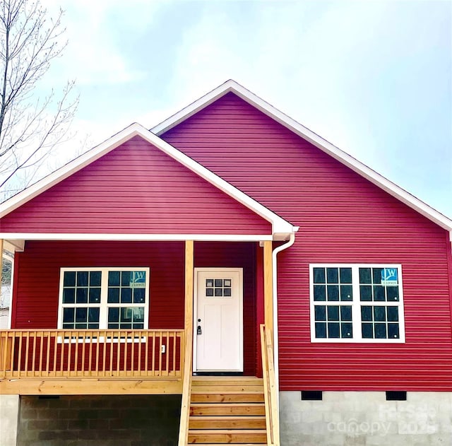 208 Nottingham Dr, York, SC 29745 - view of front of property featuring crawl space and a porch