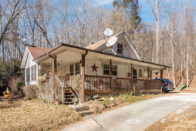 farmhouse-style home with a porch