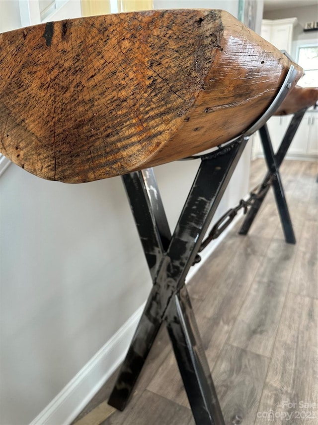 room details featuring hardwood / wood-style floors