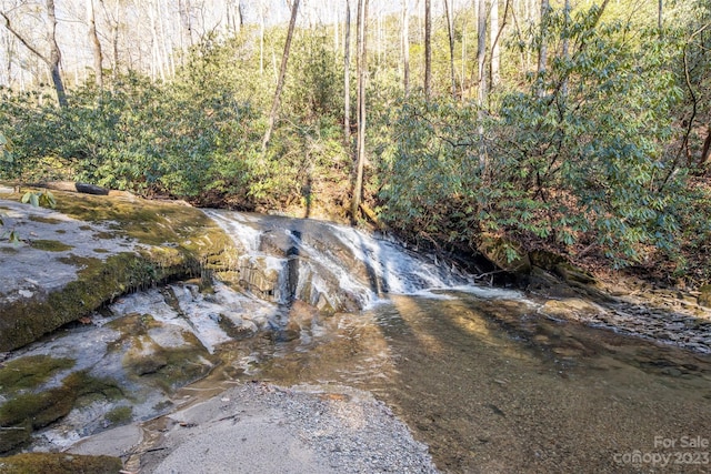 Listing photo 2 for 35 Lower Sand Branch Rd, Black Mountain NC 28711