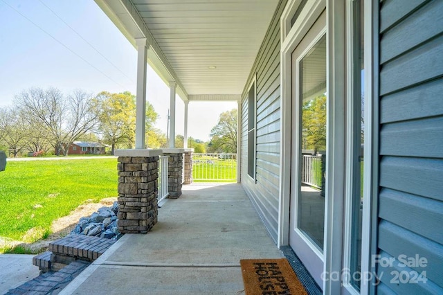 view of terrace with covered porch