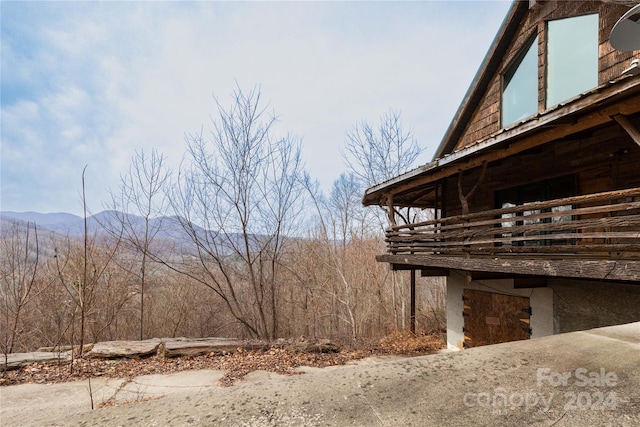 exterior space with a mountain view