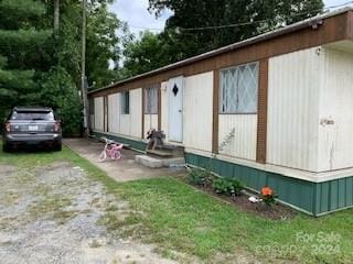 view of side of property