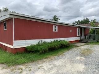 view of home's exterior