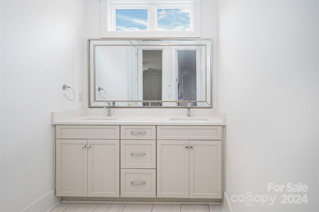 bathroom with vanity