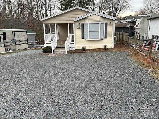 view of front of house featuring a porch