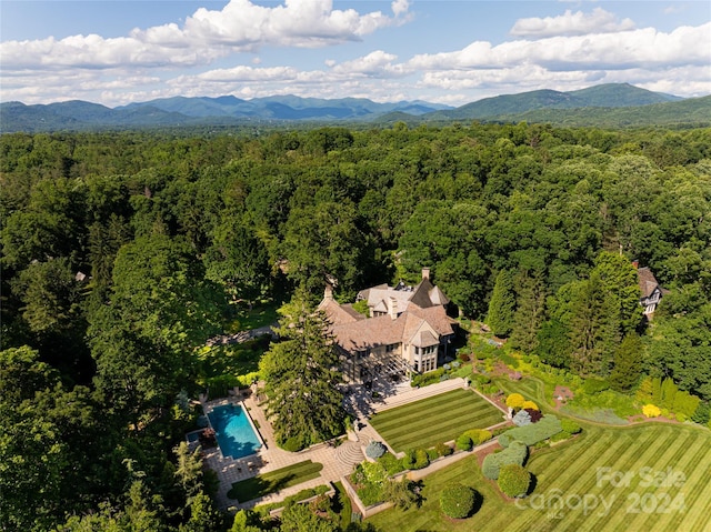 bird's eye view featuring a mountain view