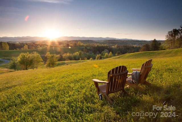 Listing photo 2 for 310 Broad Vista Ln Unit 69, Asheville NC 28804