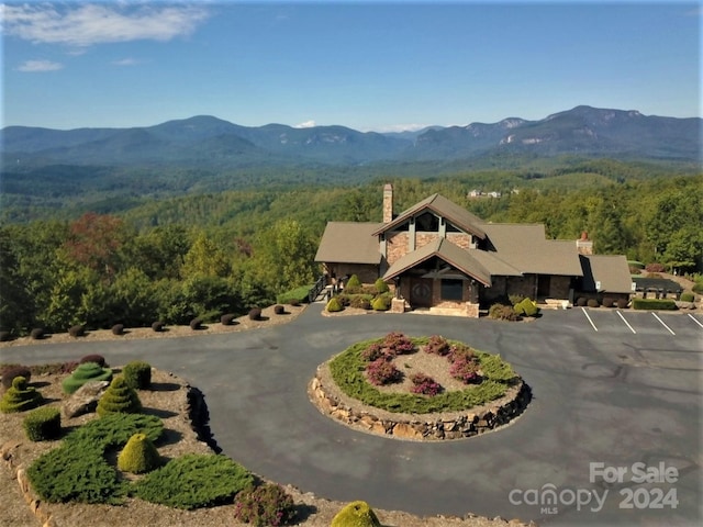 Listing photo 3 for 241 Rock Ledge Dr, Lake Lure NC 28746