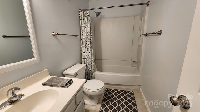 301 Pinnacle Inn Rd Unit 2306, Beech Mountain, NC 28604 - full bathroom featuring tile patterned floors, shower / bath combination with curtain, toilet, and vanity
