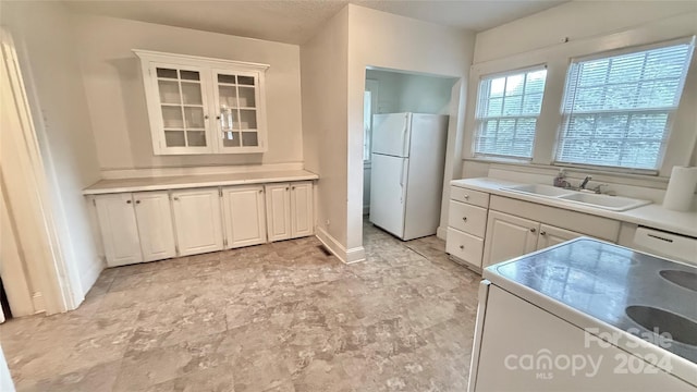 bathroom with sink