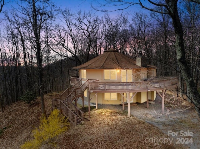 view of front of home featuring a deck