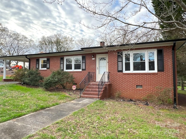 view of front of home with a front yard