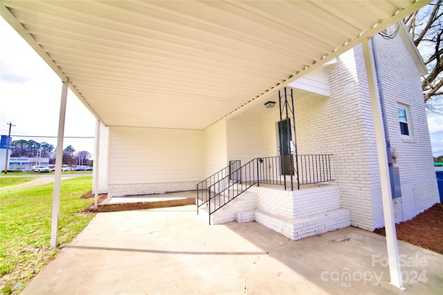 view of terrace with covered porch