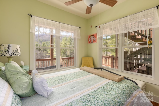 bedroom featuring ceiling fan