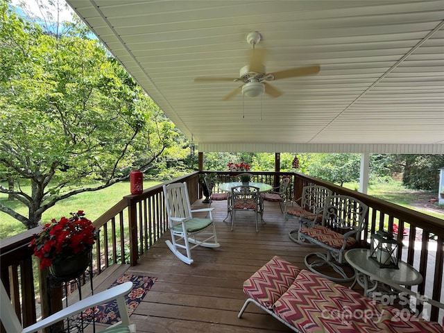 deck with ceiling fan