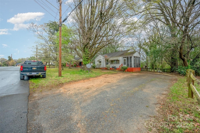 view of front of property