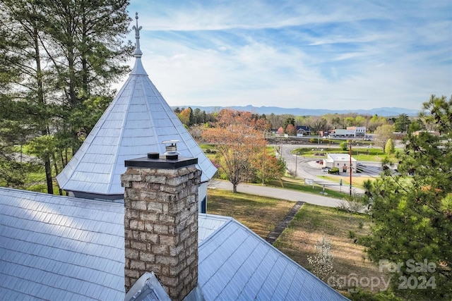 exterior details with a mountain view