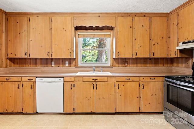 kitchen featuring stainless steel electric stove, dishwasher, a textured ceiling, and sink