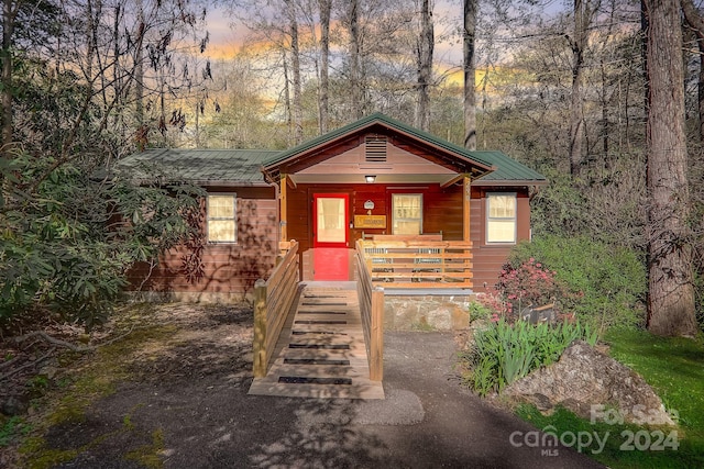 view of front of house featuring covered porch