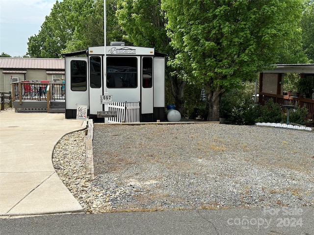 view of manufactured / mobile home