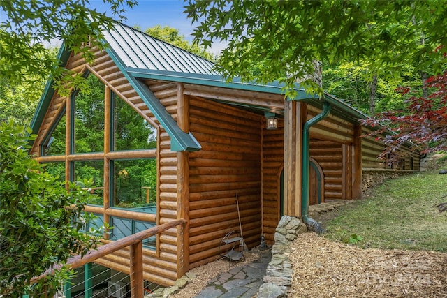 view of shed / structure