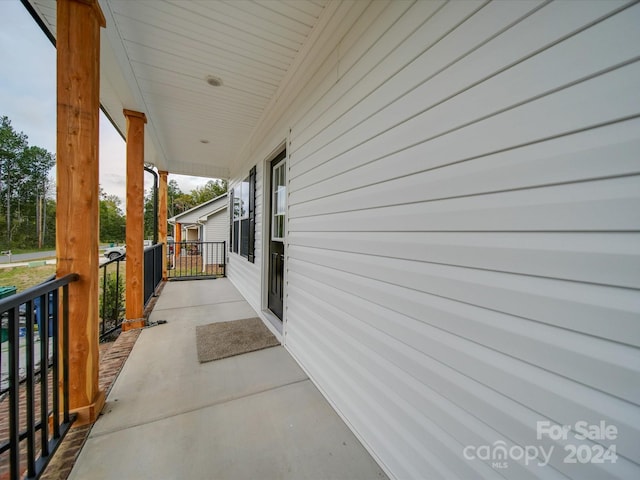 view of patio featuring covered porch