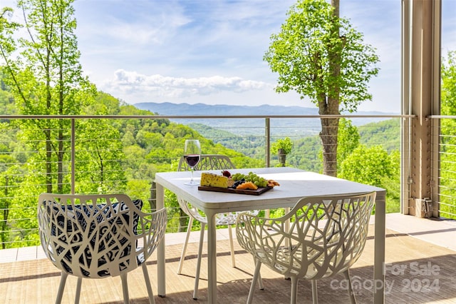 exterior space with a mountain view