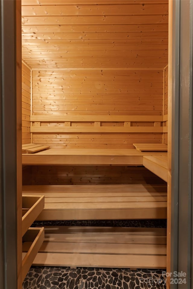 view of sauna / steam room