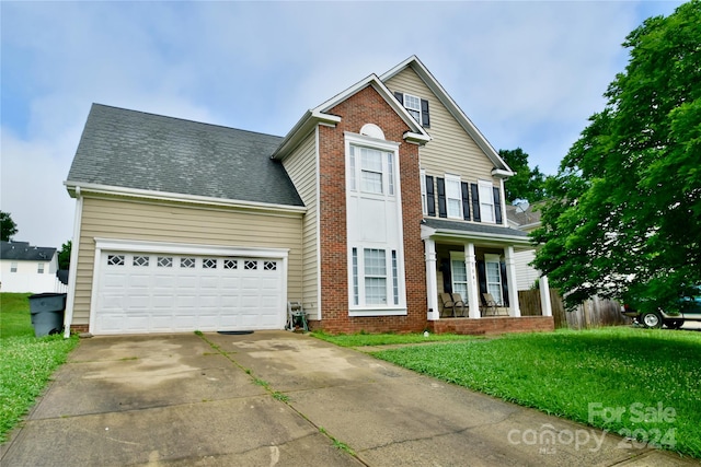 view of front of house with a front lawn