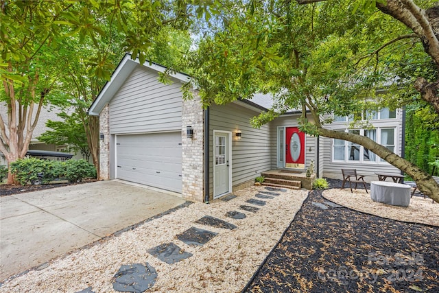 view of front of home featuring a garage