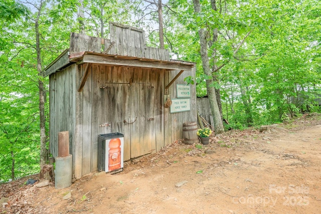 view of outbuilding