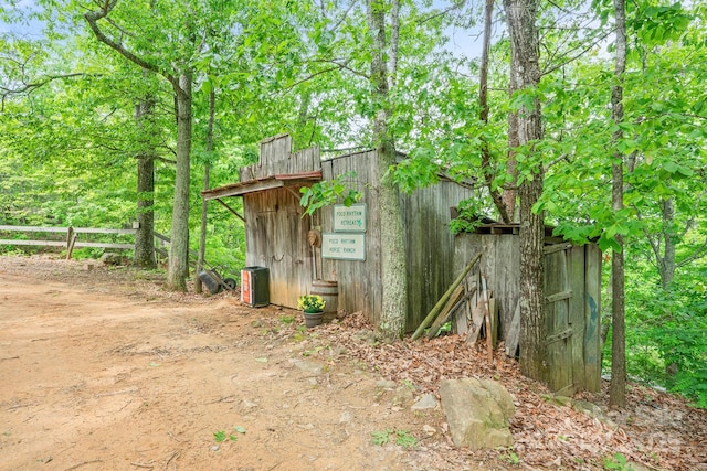 view of outbuilding