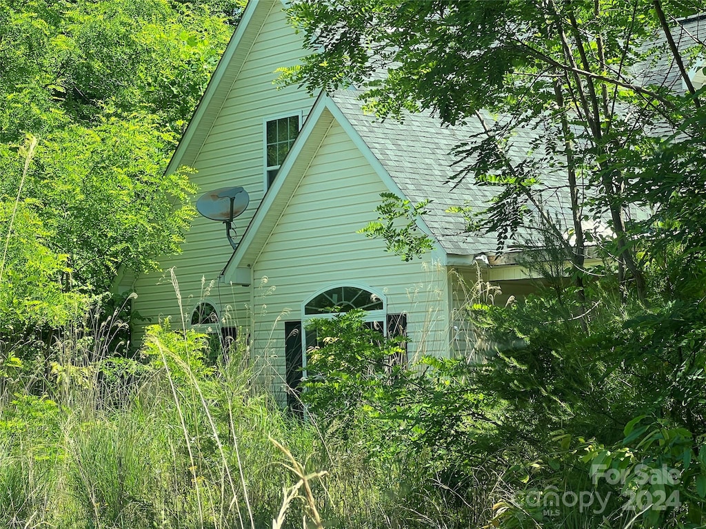 view of side of home