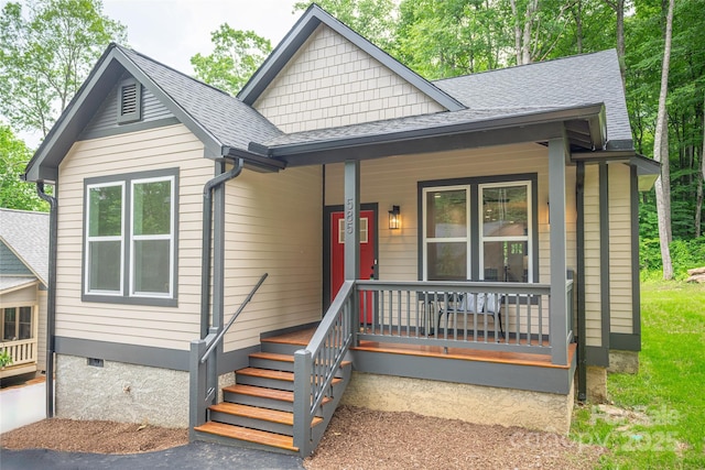 view of front facade with covered porch