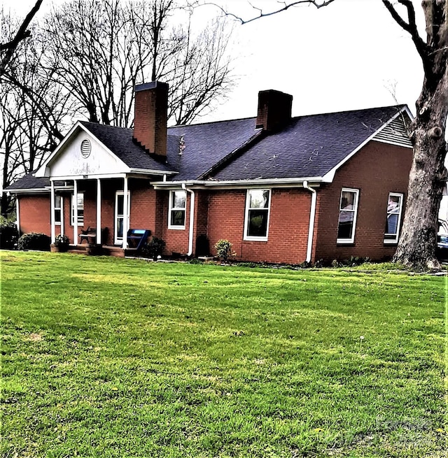 exterior space featuring a yard