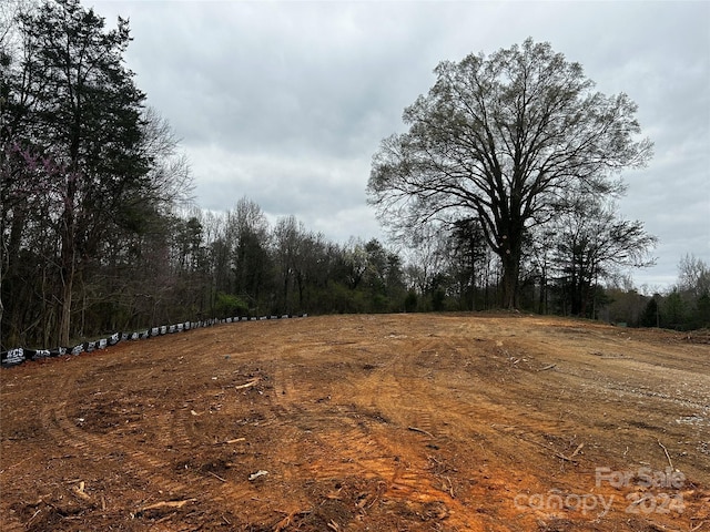 Listing photo 3 for 1421 Speer Bridge Rd, Yadkinville NC 27055