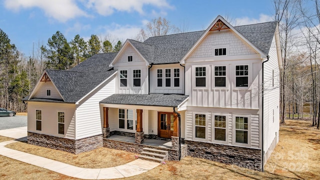 view of front of house with covered porch